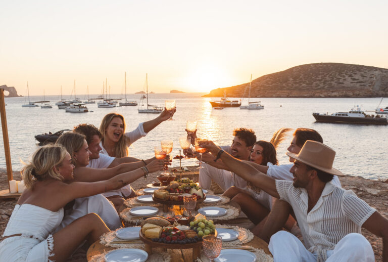 Fun luxury group picnic experience in Ibiza